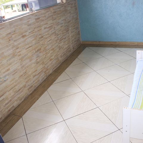 Casa à venda com 350m², 6 quartos e 2 vagasVaranda coberta (piso superior)