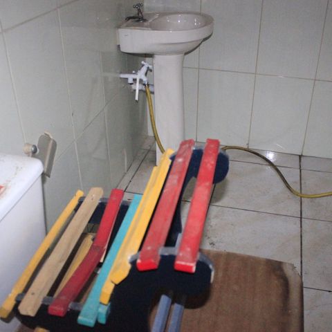 Casa à venda com 350m², 6 quartos e 2 vagasBanheiro da garagem