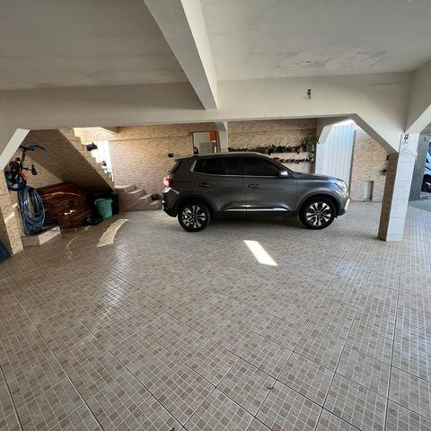 Casa para alugar com 330m², 3 quartos e 4 vagas