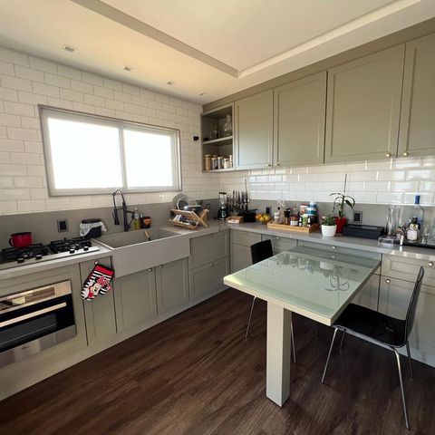 Casa para alugar com 330m², 3 quartos e 4 vagas