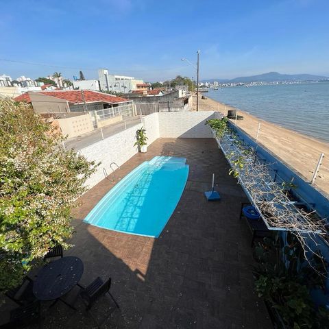 Casa para alugar com 330m², 3 quartos e 4 vagas
