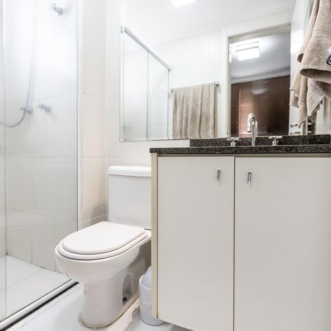 Apartamento à venda com 70m², 3 quartos e 1 vagaQuarto 1 - Banheiro da Suite