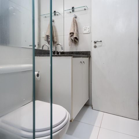 Apartamento à venda com 70m², 3 quartos e 1 vagaQuarto 1 - Banheiro da Suite