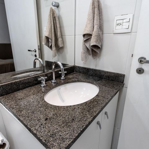 Apartamento à venda com 70m², 3 quartos e 1 vagaQuarto 1 - Banheiro da Suite
