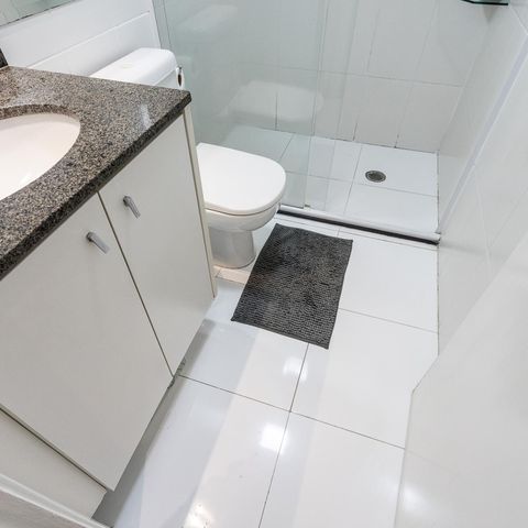 Apartamento à venda com 70m², 3 quartos e 1 vagaBanheiro do Corredor