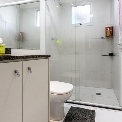 Apartamento à venda com 70m², 3 quartos e 1 vagaBanheiro do Corredor