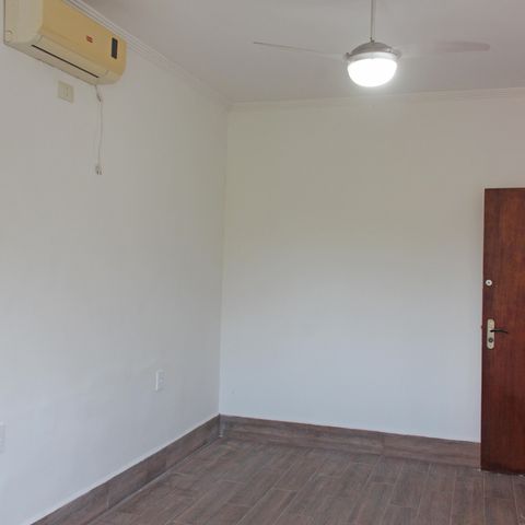 Casa para alugar com 140m², 2 quartos e 1 vagaQuarto 1