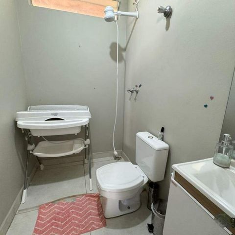 Casa à venda com 170m², 4 quartos e 2 vagas