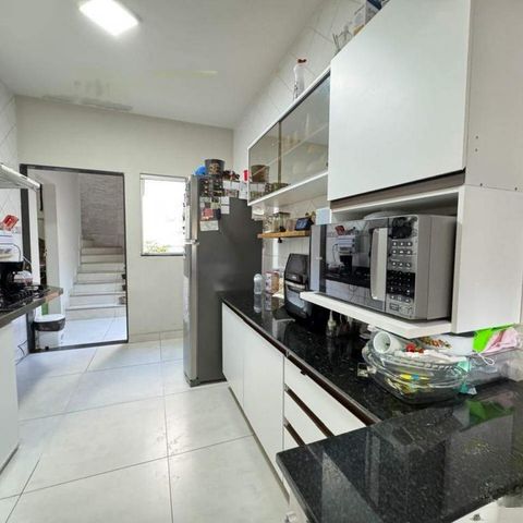 Casa à venda com 170m², 4 quartos e 2 vagas
