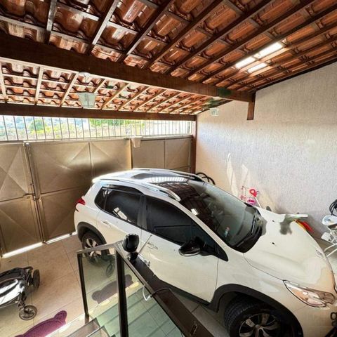 Casa à venda com 170m², 4 quartos e 2 vagas
