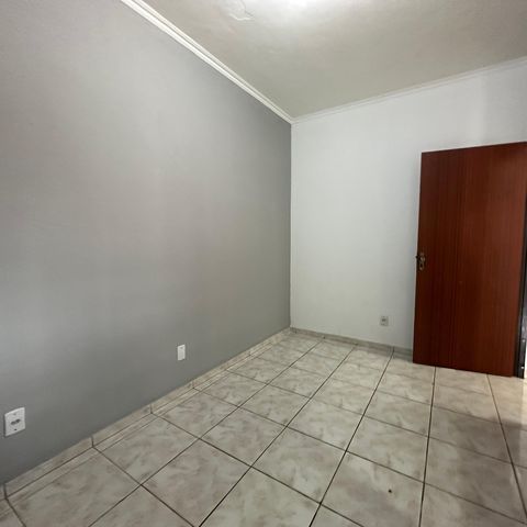 Casa à venda com 260m², 3 quartos e 4 vagasQuarto 2