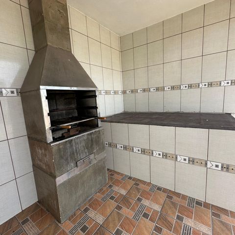 Casa à venda com 260m², 3 quartos e 4 vagasÁrea comum - Churrasqueira