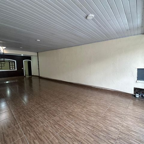 Casa à venda com 260m², 3 quartos e 4 vagasGaragem