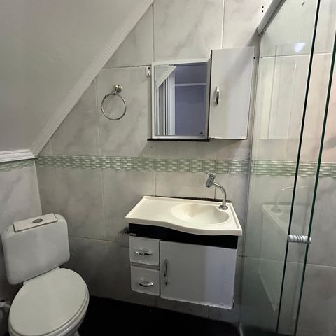 Casa à venda com 260m², 3 quartos e 4 vagasBanheiro Social