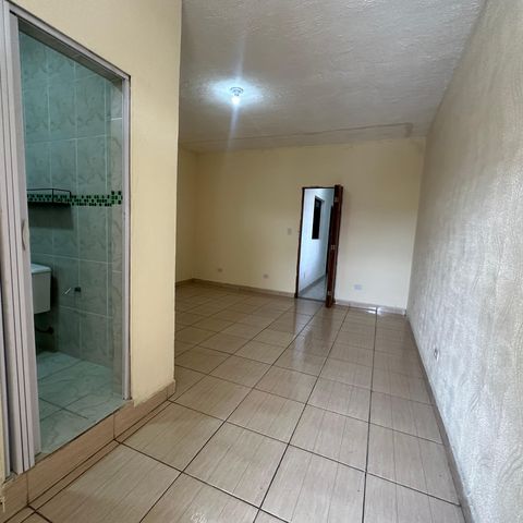 Casa à venda com 260m², 3 quartos e 4 vagasSuíte
