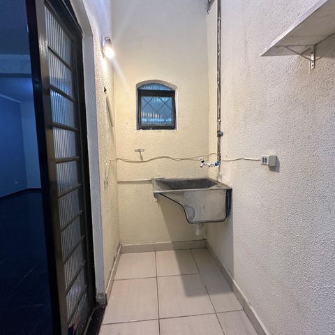 Casa à venda com 260m², 3 quartos e 4 vagasÁrea de Serviço