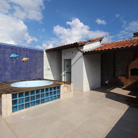Apartamento à venda com 120m², 2 quartos e 1 vagaCobertura