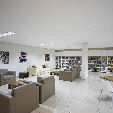 Apartamento à venda com 69m², 3 quartos e 2 vagas Apartamento à venda com 69m², 3 quartos e 2 vagasSala de Leitura