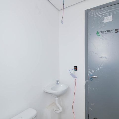 Apartamento à venda com 46m², 2 quartos e 1 vaga Apartamento à venda com 46m², 2 quartos e 1 vagaBanheiro