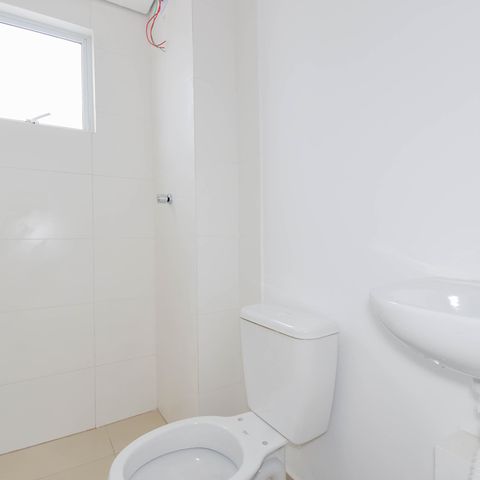 Apartamento à venda com 46m², 2 quartos e 1 vaga Apartamento à venda com 46m², 2 quartos e 1 vagaBanheiro