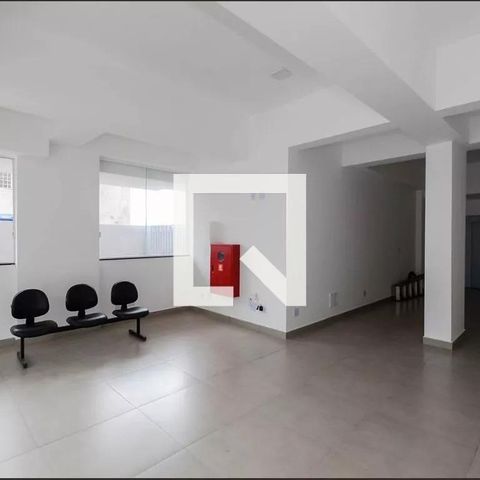 Apartamento à venda com 46m², 2 quartos e 1 vaga Apartamento à venda com 46m², 2 quartos e 1 vagaHall Social