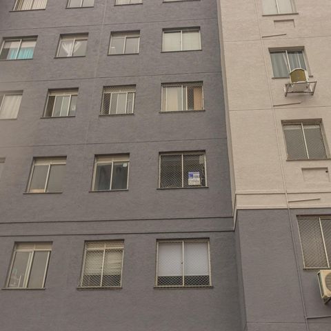 Apartamento à venda com 46m², 2 quartos e 1 vaga Apartamento à venda com 46m², 2 quartos e 1 vagaFachada/Placa instalada