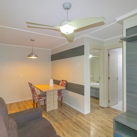 Apartamento à venda com 46m², 2 quartos e 1 vaga Apartamento à venda com 46m², 2 quartos e 1 vagaSala