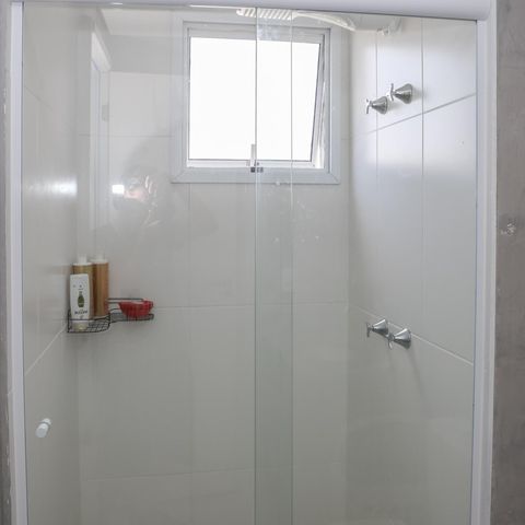 Apartamento à venda com 28m², 1 quarto e sem vaga Apartamento à venda com 28m², 1 quarto e sem vagaBanheiro da Suíte