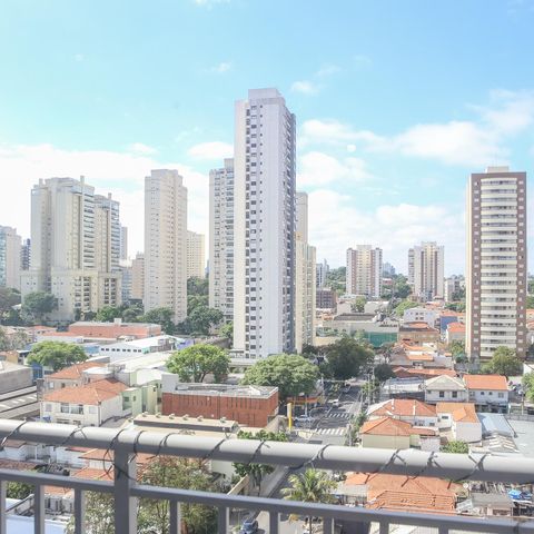 Apartamento à venda com 28m², 1 quarto e sem vaga Apartamento à venda com 28m², 1 quarto e sem vagaVista da Sacada