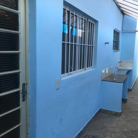 Casa à venda com 160m², 3 quartos e 4 vagas