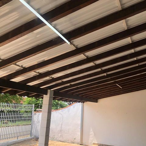 Casa à venda com 160m², 3 quartos e 4 vagas
