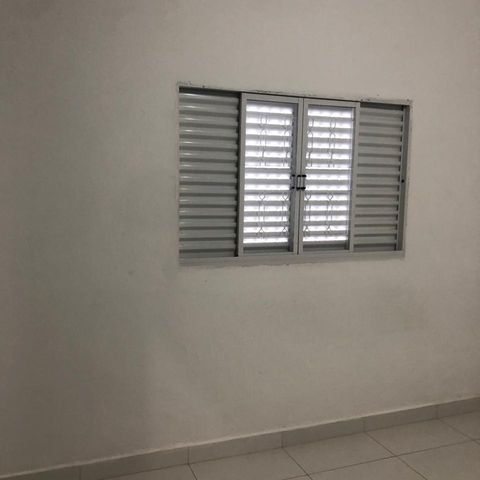 Casa à venda com 160m², 3 quartos e 4 vagas