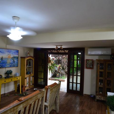 Casa de condomínio à venda com 250m², 3 quartos e 2 vagas Casa de condomínio à venda com 250m², 3 quartos e 2 vagasSala