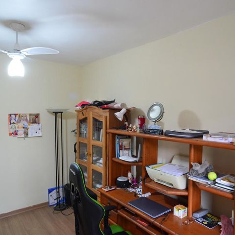 Casa de condomínio à venda com 250m², 3 quartos e 2 vagas Casa de condomínio à venda com 250m², 3 quartos e 2 vagasEscritório