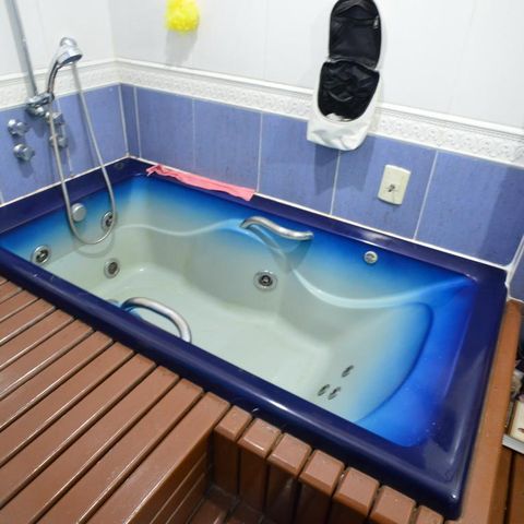 Casa de condomínio à venda com 250m², 3 quartos e 2 vagas Casa de condomínio à venda com 250m², 3 quartos e 2 vagasBanheiro Suíte