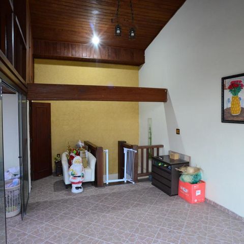 Casa de condomínio à venda com 250m², 3 quartos e 2 vagas Casa de condomínio à venda com 250m², 3 quartos e 2 vagasSala Superior