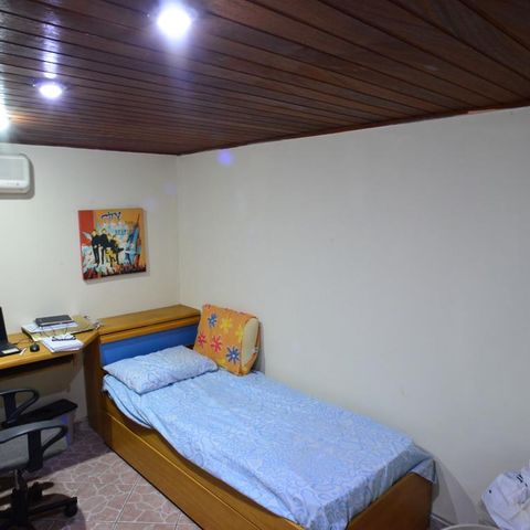 Casa de condomínio à venda com 250m², 3 quartos e 2 vagas Casa de condomínio à venda com 250m², 3 quartos e 2 vagasQuarto Superior