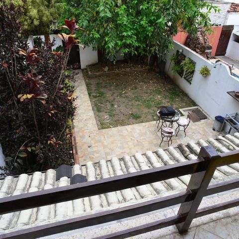 Casa de condomínio à venda com 250m², 3 quartos e 2 vagas Casa de condomínio à venda com 250m², 3 quartos e 2 vagasVaranda