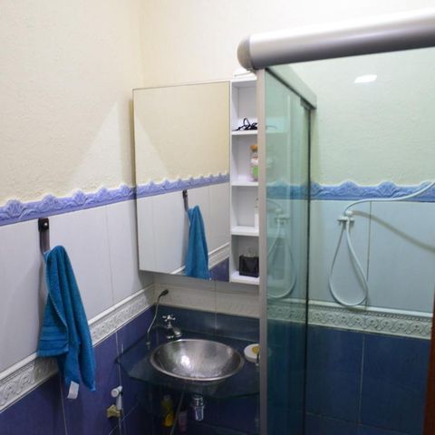 Casa de condomínio à venda com 250m², 3 quartos e 2 vagas Casa de condomínio à venda com 250m², 3 quartos e 2 vagasBanheiro Social