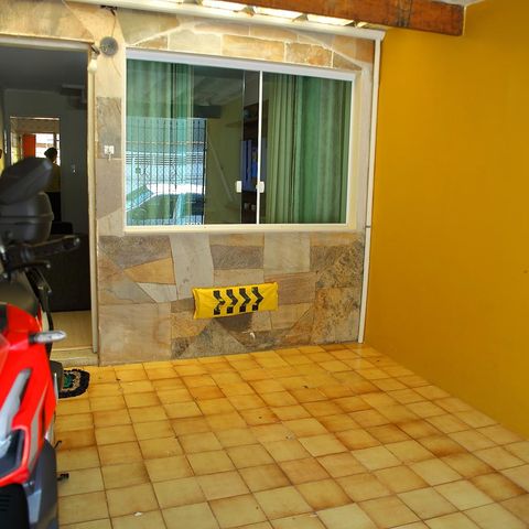 Casa à venda com 96m², 2 quartos e 1 vagaGaragem