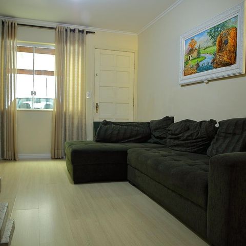 Casa à venda com 96m², 2 quartos e 1 vagaSala