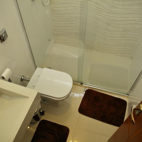 Casa à venda com 96m², 2 quartos e 1 vagaBanheiro 