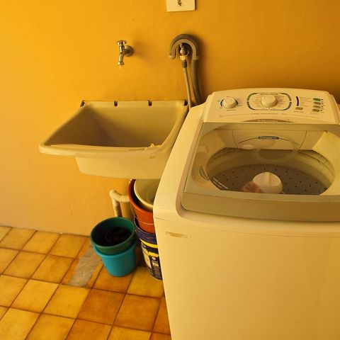 Casa à venda com 96m², 2 quartos e 1 vagaÁrea de Serviço