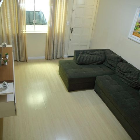 Casa à venda com 96m², 2 quartos e 1 vagaSala