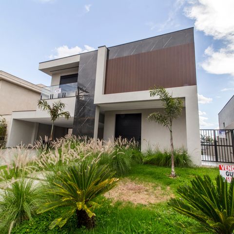 Casa de condomínio à venda com 542m², 6 quartos e 6 vagasVista da Rua