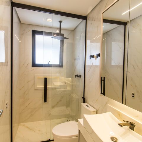 Casa de condomínio à venda com 542m², 6 quartos e 6 vagasBanheiro da Suíte