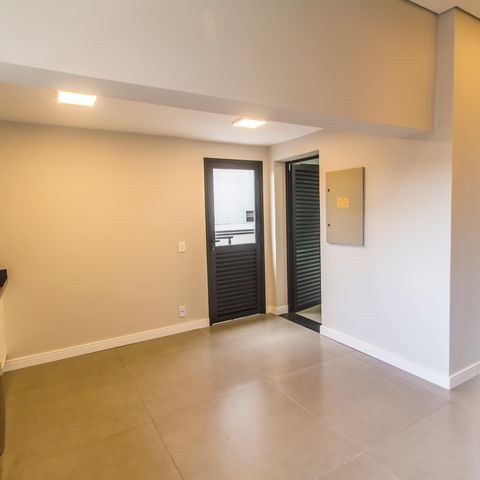 Casa de condomínio à venda com 542m², 6 quartos e 6 vagasÁrea de Serviço