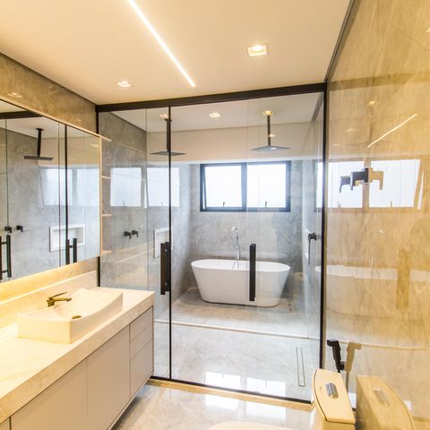 Casa de condomínio à venda com 542m², 6 quartos e 6 vagasBanheiro da Suíte