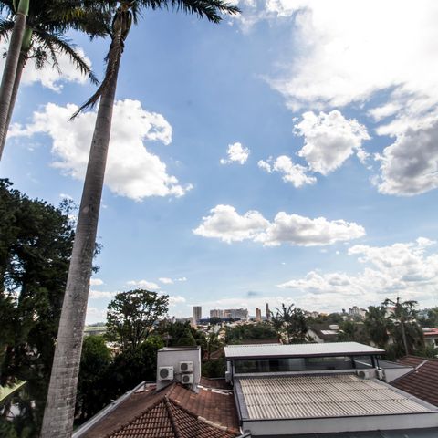 Casa de condomínio à venda com 542m², 6 quartos e 6 vagasVista