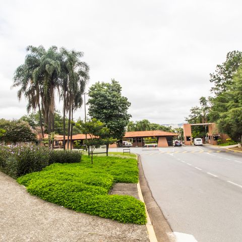 Casa de condomínio à venda com 542m², 6 quartos e 6 vagasVista da Rua